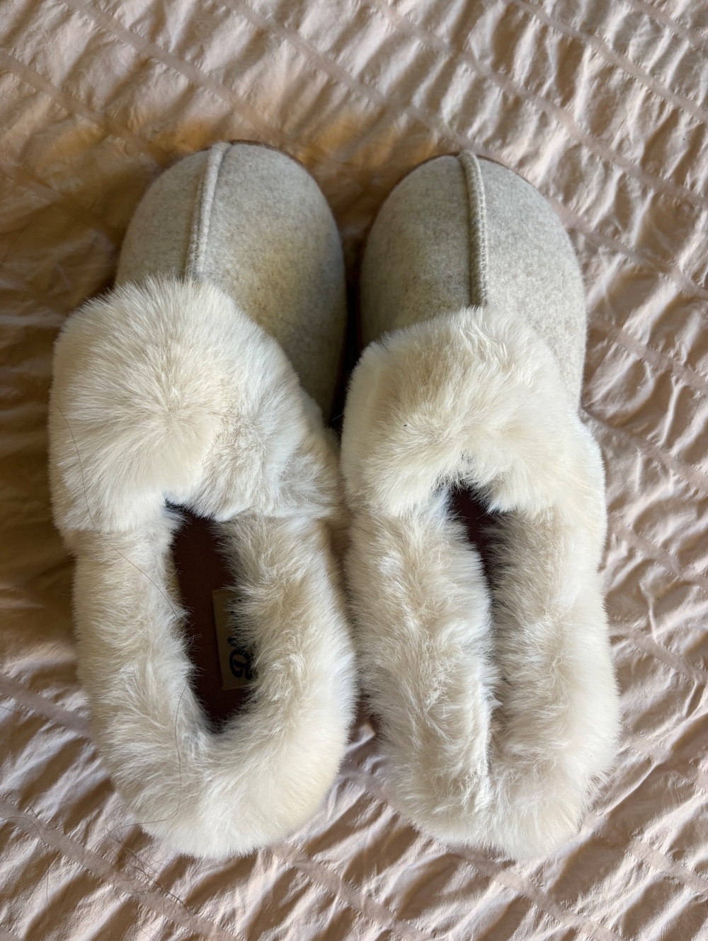 Deluxe Womens Slippers by Dearfoams, Cream Color, Size 10